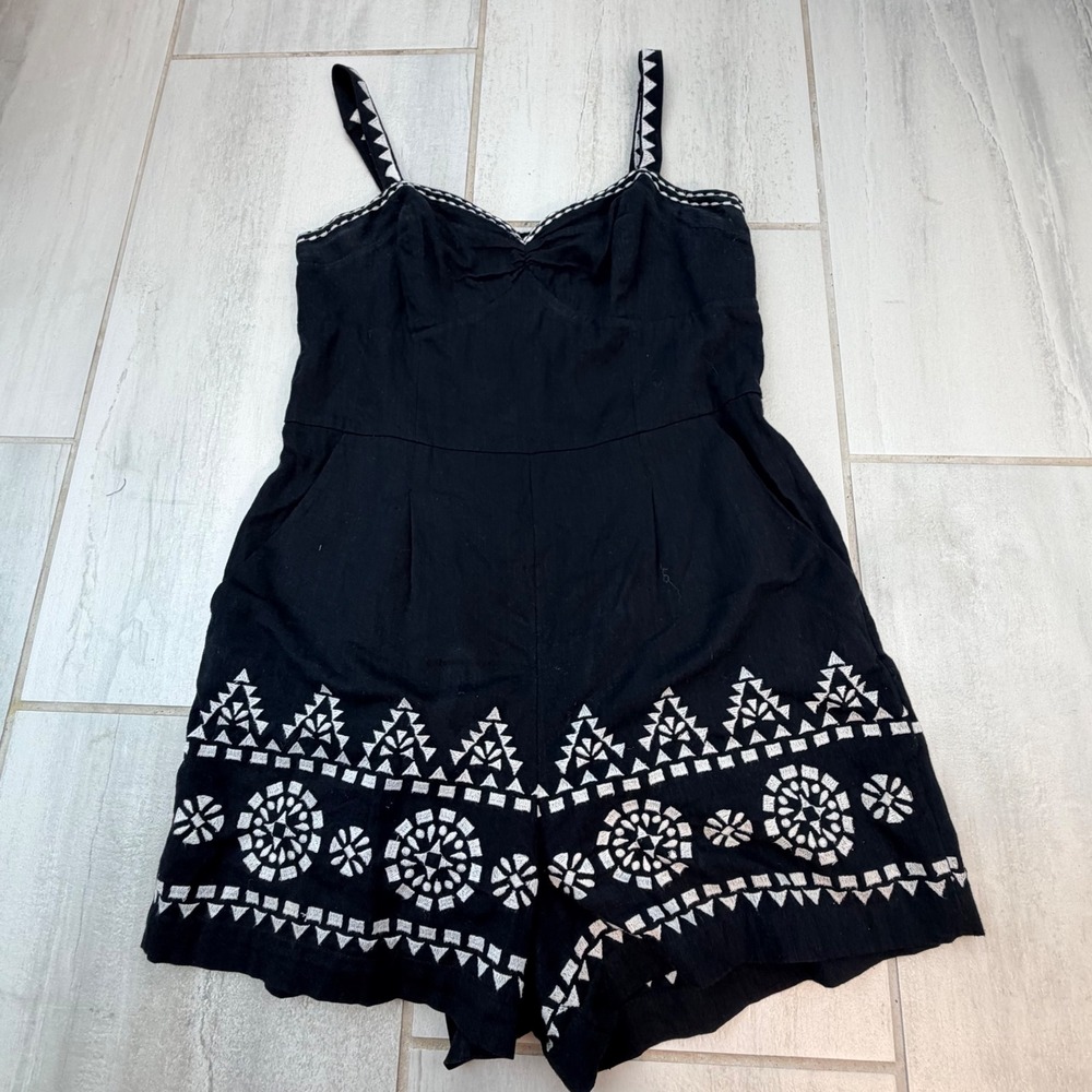 Anthropologie Maeve Black Embroidered Cotton Linen Romper Small Boho Geometric